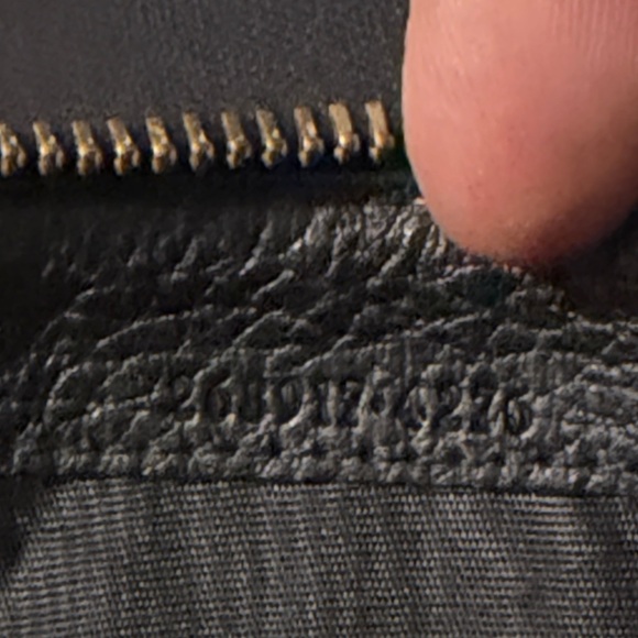 Vintage Gucci GG Monogram Wallet - Picture 7 of 9